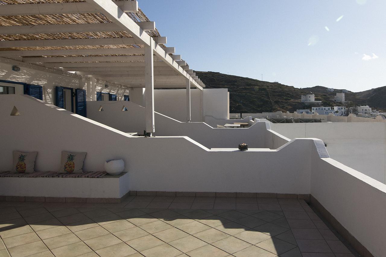 Armadoros Hotel / Ios Backpackers Dış mekan fotoğraf
