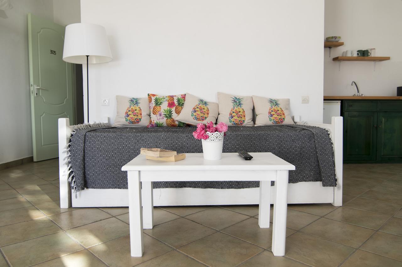 Armadoros Hotel / Ios Backpackers Dış mekan fotoğraf