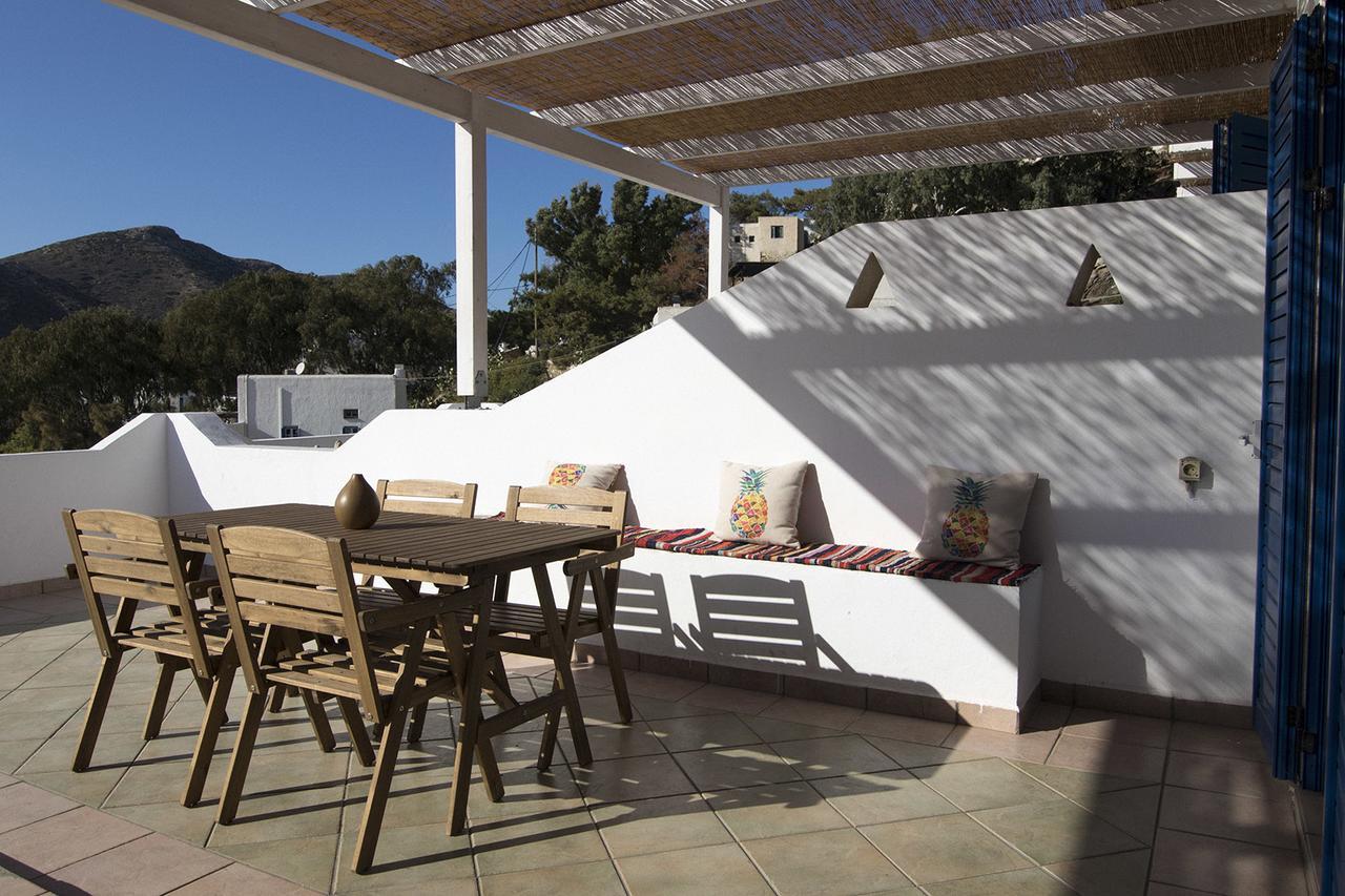 Armadoros Hotel / Ios Backpackers Dış mekan fotoğraf