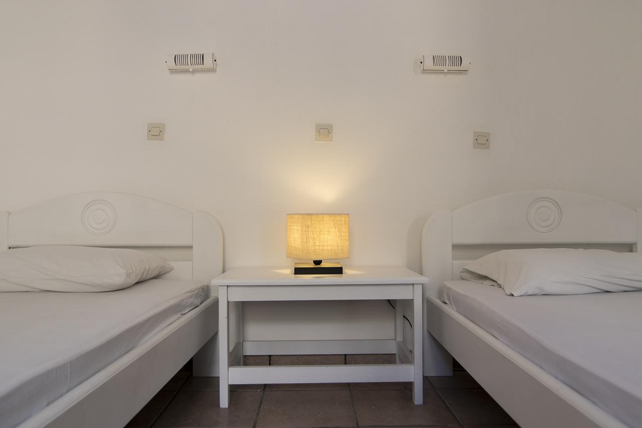 Armadoros Hotel / Ios Backpackers Dış mekan fotoğraf