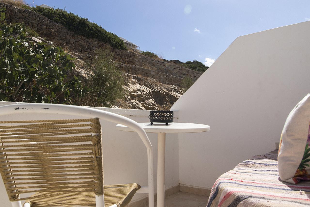 Armadoros Hotel / Ios Backpackers Dış mekan fotoğraf