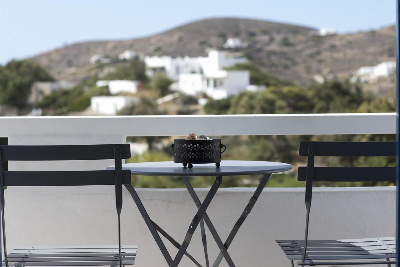 Armadoros Hotel / Ios Backpackers Dış mekan fotoğraf