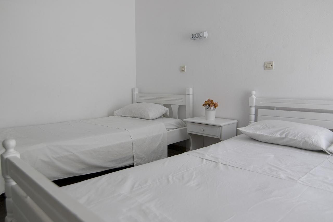 Armadoros Hotel / Ios Backpackers Dış mekan fotoğraf
