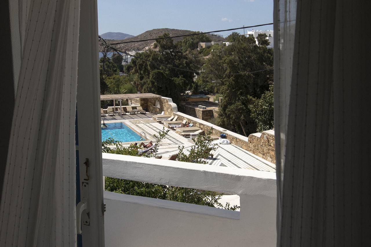 Armadoros Hotel / Ios Backpackers Dış mekan fotoğraf