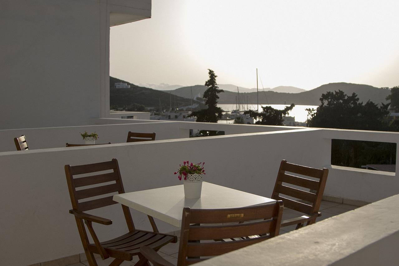 Armadoros Hotel / Ios Backpackers Dış mekan fotoğraf