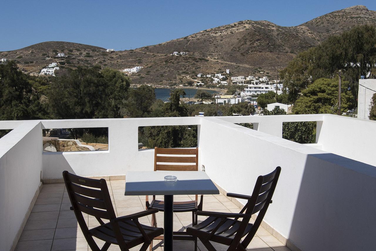 Armadoros Hotel / Ios Backpackers Dış mekan fotoğraf