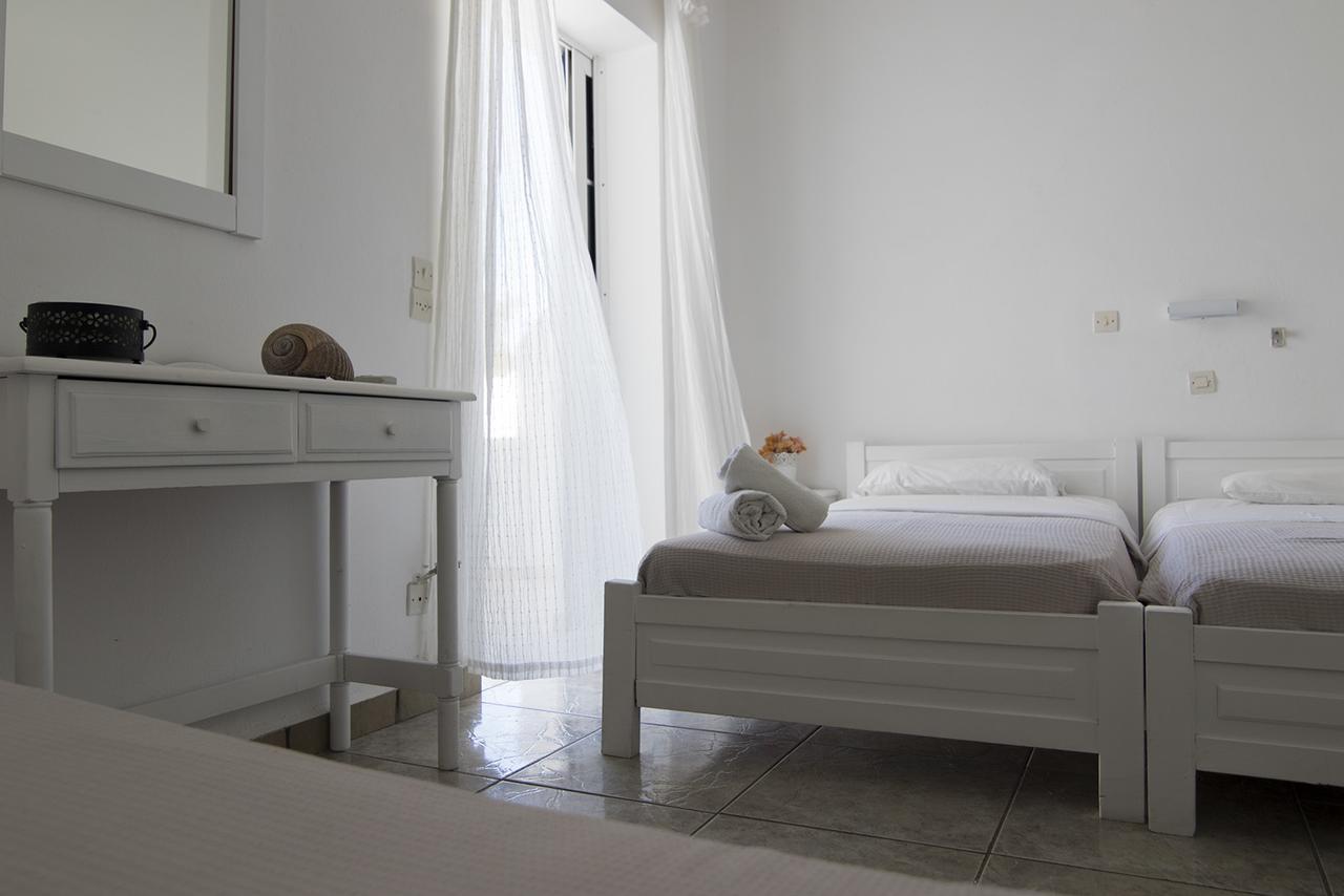 Armadoros Hotel / Ios Backpackers Dış mekan fotoğraf