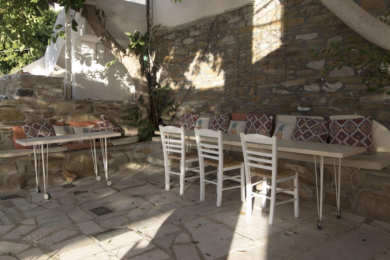 Armadoros Hotel / Ios Backpackers Dış mekan fotoğraf